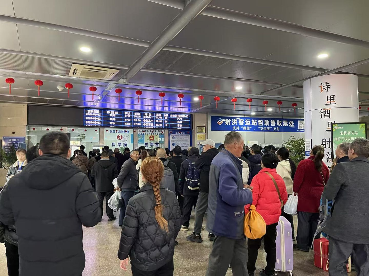 每一公里归途，都有他们的坚守